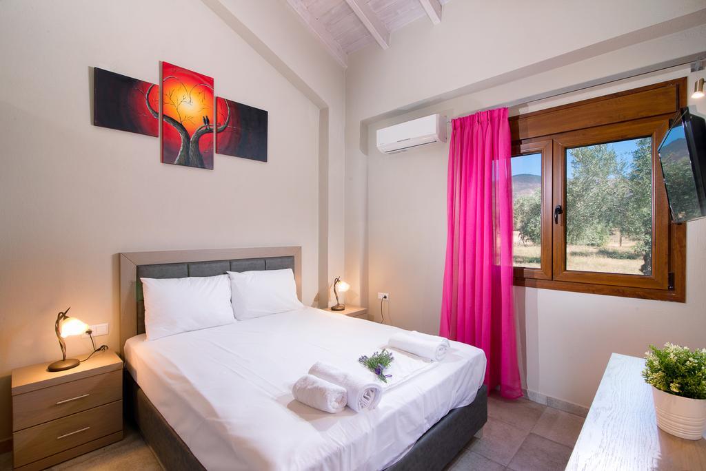 Olive Land Villas Limenaria  Bilik gambar
